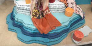 Vitrine Hermès décors en carton