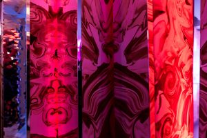 Scénographie de l’opération « spécial influenceurs » pour la première de Dior Addict Fluide Stick.