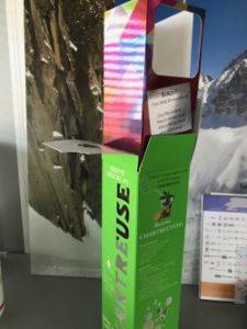UN ÉTUI ENTIÈREMENT PERSONNALISÉ… 2