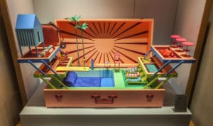 Vitrine hermes fait sa valise pour