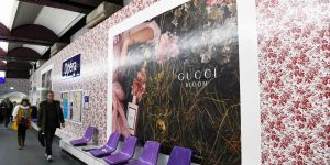 Gucci habille de vinyle le métro Parisien