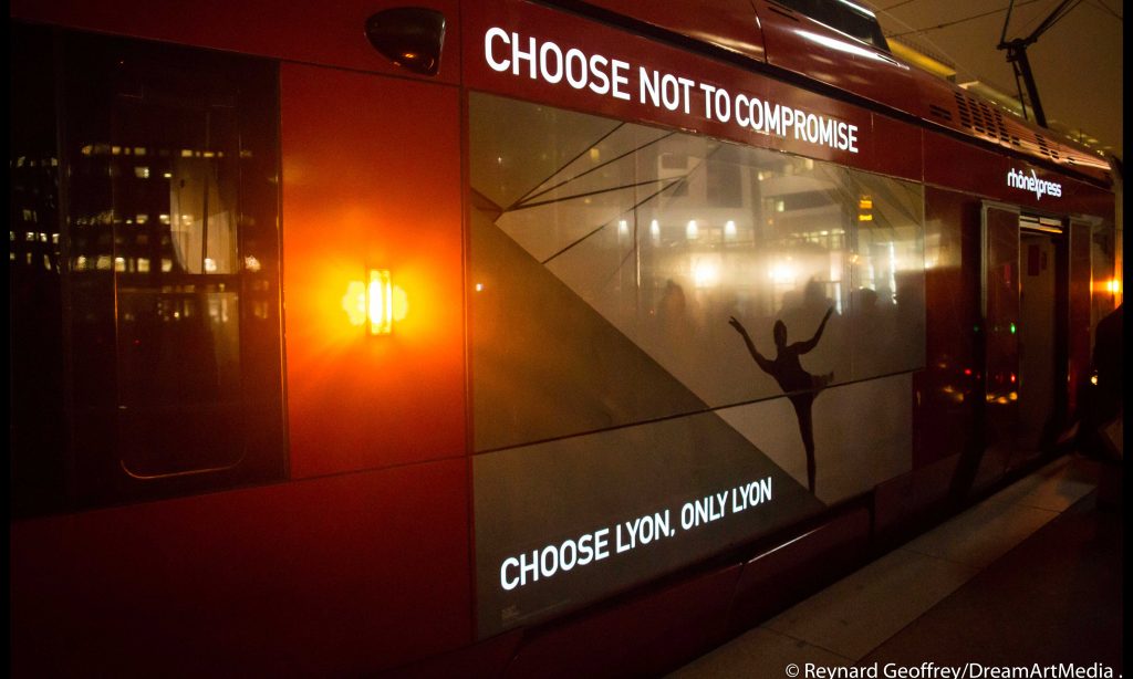 Le tramway lumineux lyonnais par WasLight
