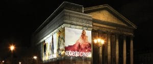 Publicité monumentale La Madeleine Roberto Cavalli